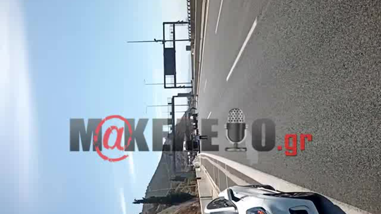 Φωτιά και εκρήξεις σε αυτοκίνητο