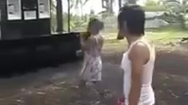 FUNNY PINOY GUY