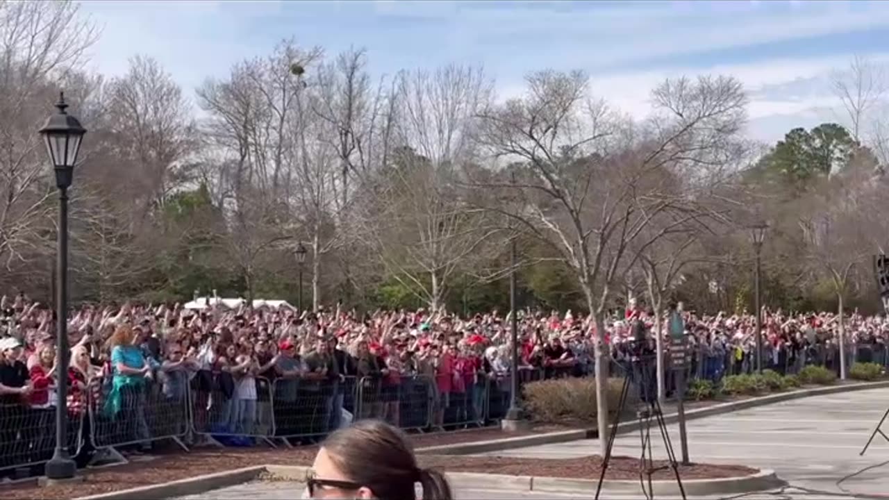 TRUMP : Overflow Crowd In The Streets In Conway, South Carolina