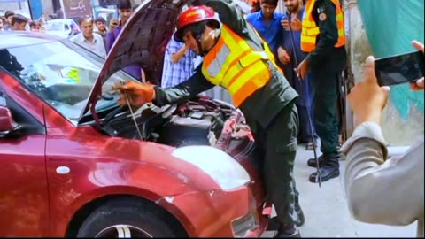 Monitor Lizard entered into Car Rescued by Rescuer