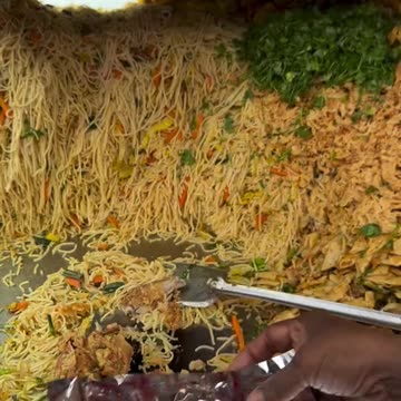 Delicious chicken and indomie