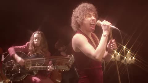 Greta Van Fleet Candlelight Sessions – Light My Love (Live)