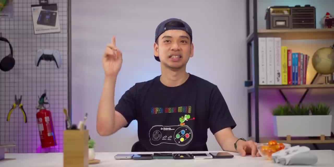 Want to buy a cellphone in 2023- I have a leak of the features!