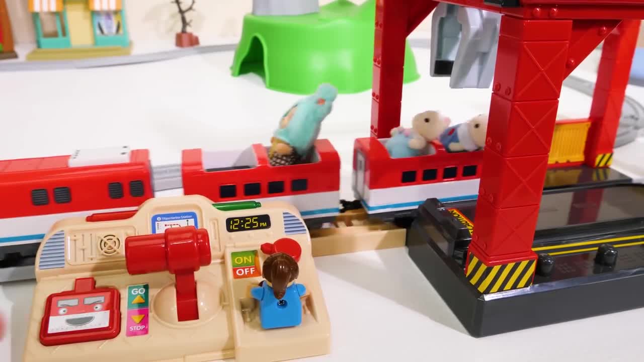 Train Video for Kids Toy Learning with Titipo!