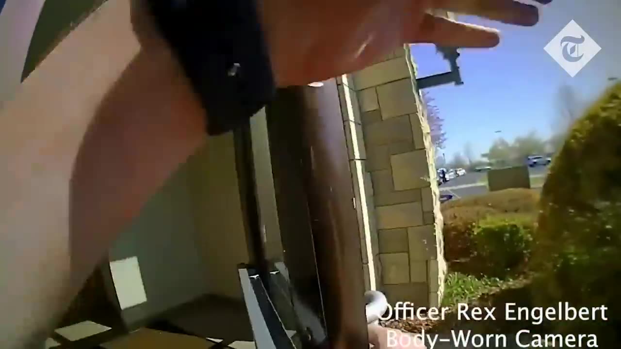 Nashville shooting Police bodycam of moment Audrey Hale is cornered in school