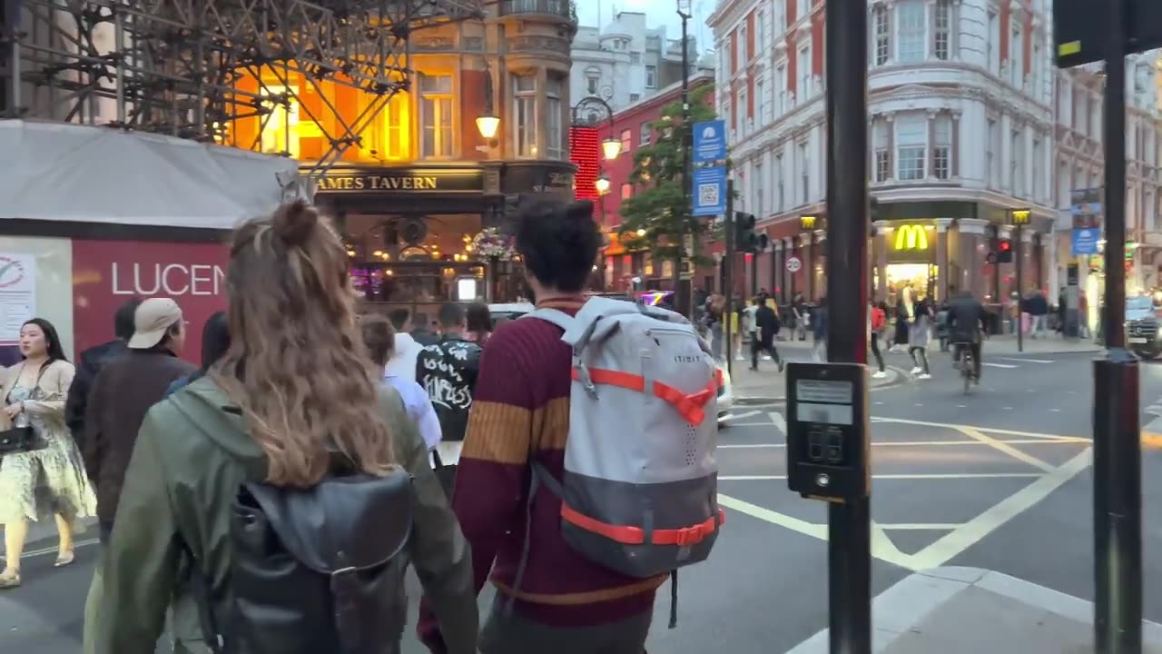 A Summer Evening Walk in London - Exploring the West End and Central London Walk [4K HDR]