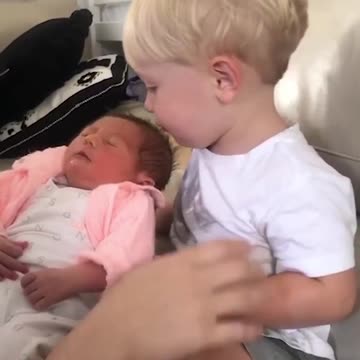 So cute big brother and sister😍😍