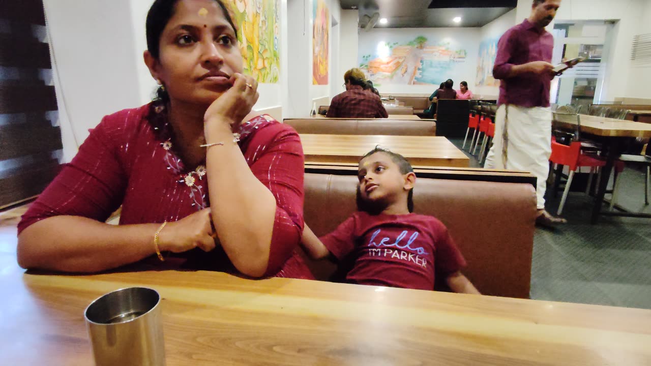 Waiting for food @ Hotel