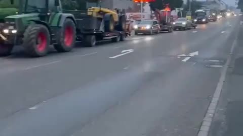 Landwirte anstatt Militär Flutkatastrophe