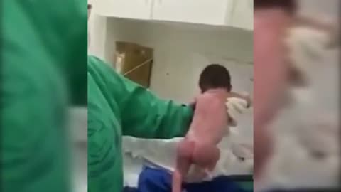 Amazing Baby Walking Immediately After Birth