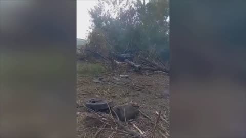 Russian Heavy Gun Detonates After Ukrainian Drone Finds it Hiding in the Bushes