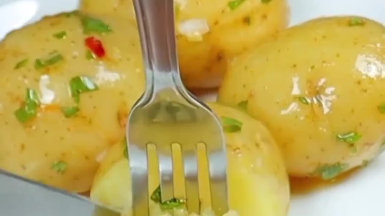 172-Batata inglesa ao molho - Que delicia.