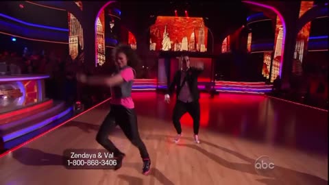 Zendaya & Valentin Chmerkovskiy - Hip-hop - Dancing With the Stars 2013 - Week 9