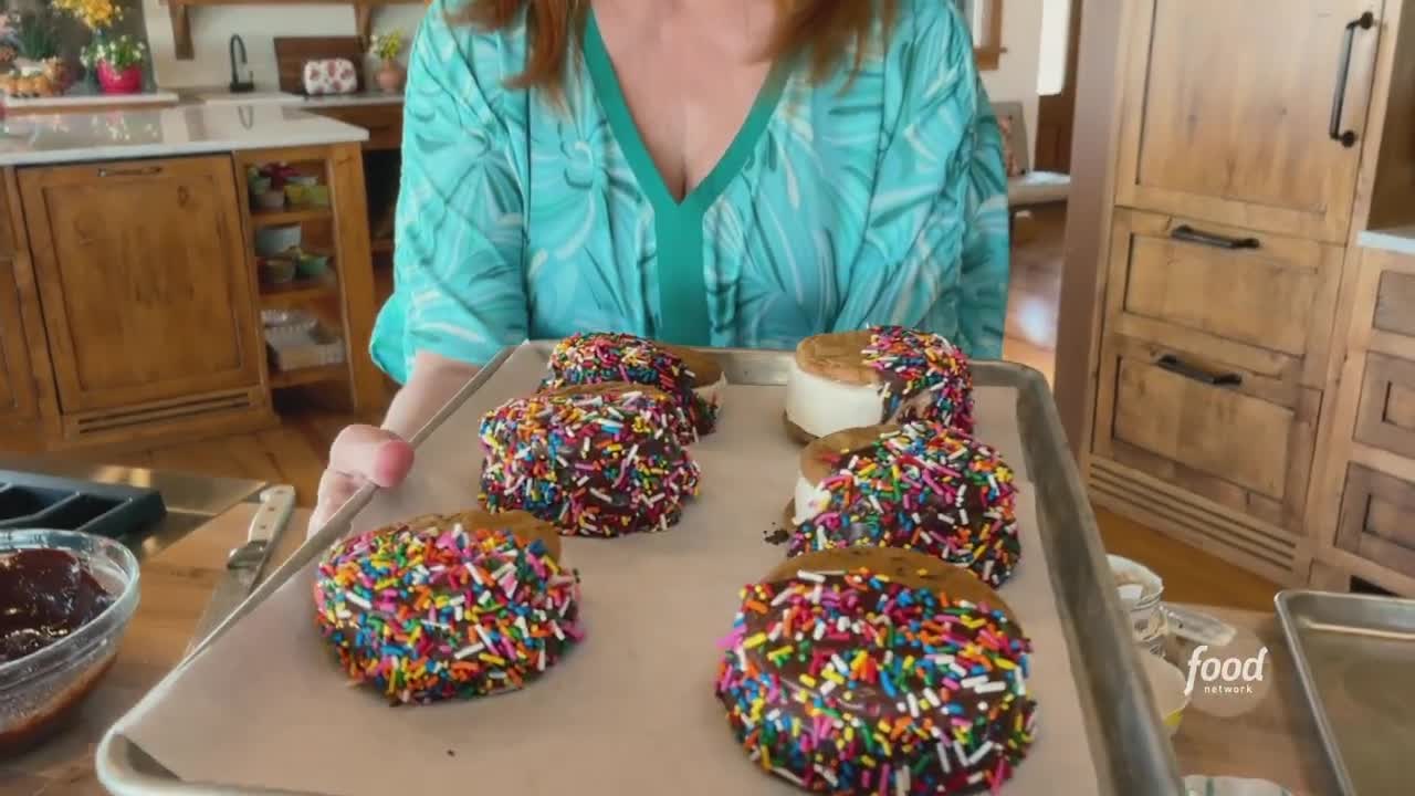 Ree Drummond's Cookie Ice Cream Sandwiches The Pioneer Woman Food Network