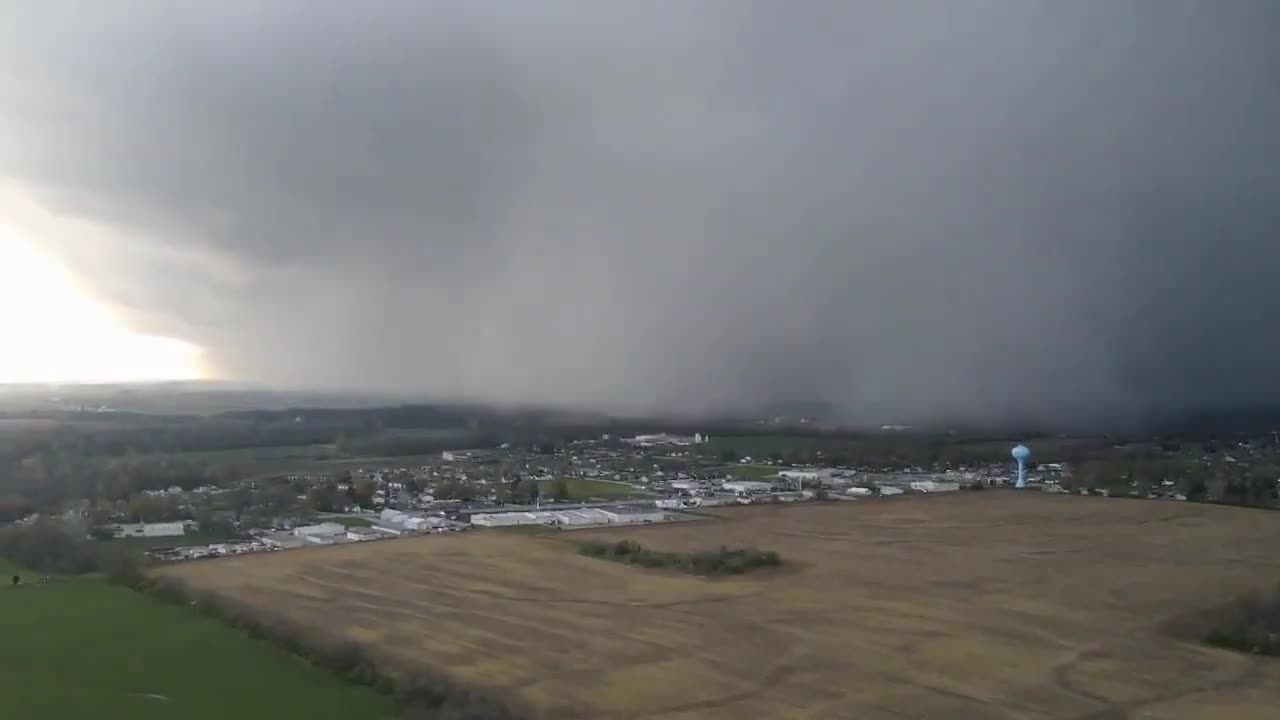 Cloud of Snow Engulfs Bluffton in Indiana