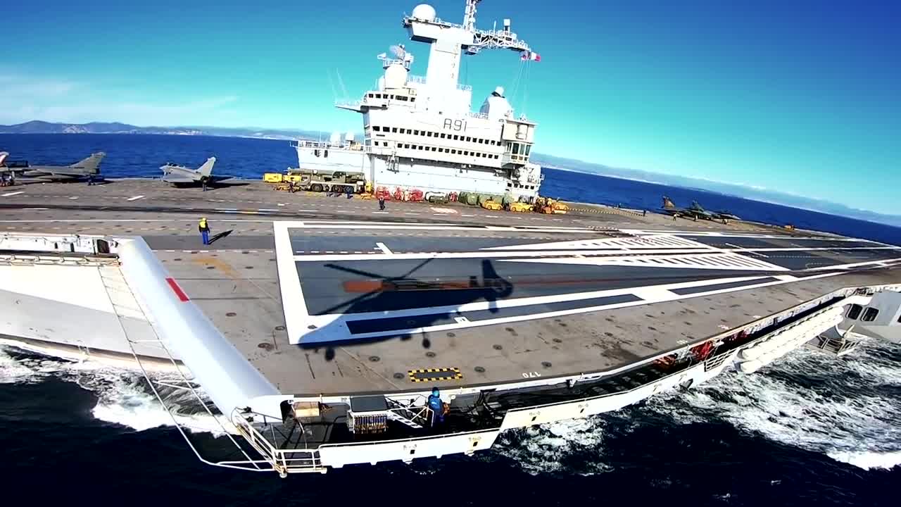 RAFALE FRENCH NAVY PILOTS IN ACTION