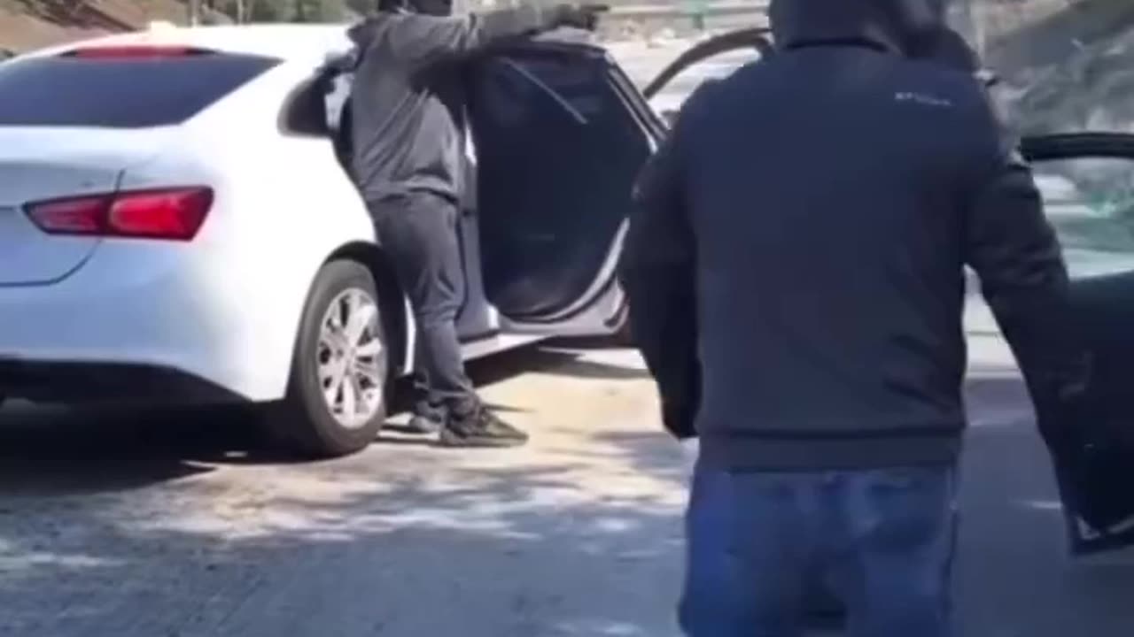 Crash and Grab Targeted Robbery