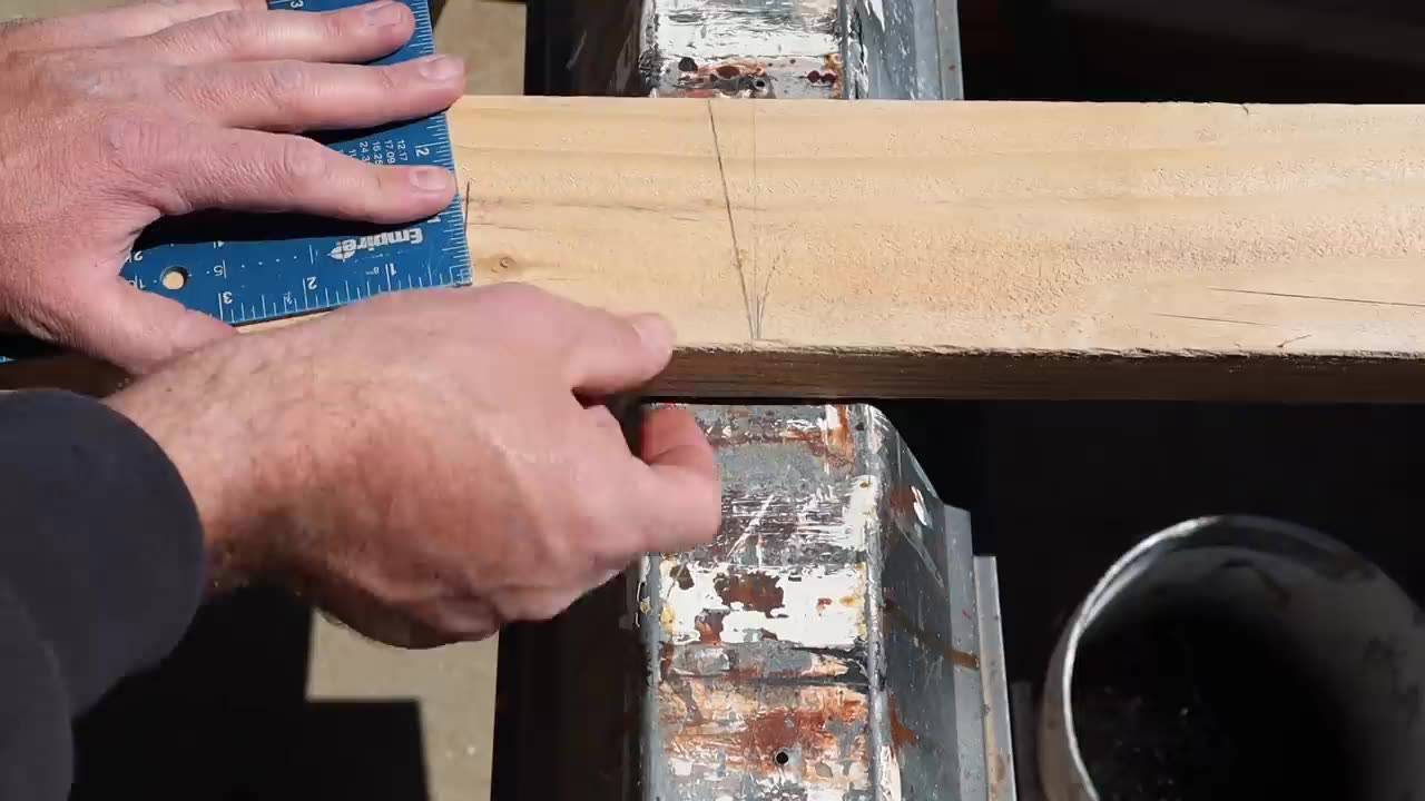 BIRDS MOUTH & PURLINS CUTTING THE ROOF CHICKEN COOP BUILD PART 4