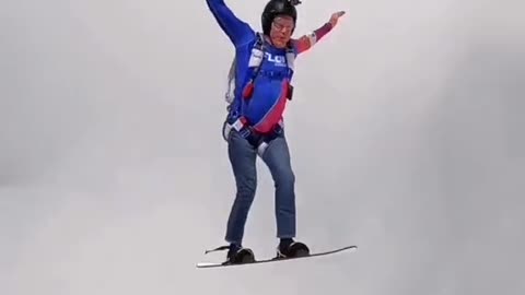 skiing in sky