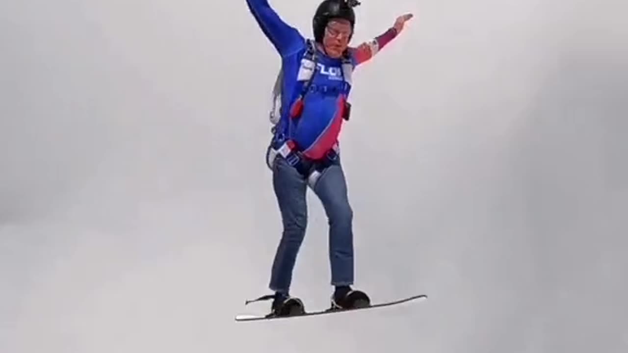 skiing in sky