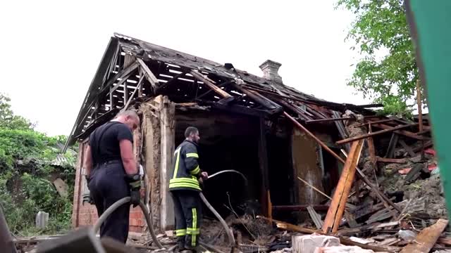 Sloviansk residents recount deadly Russian shelling