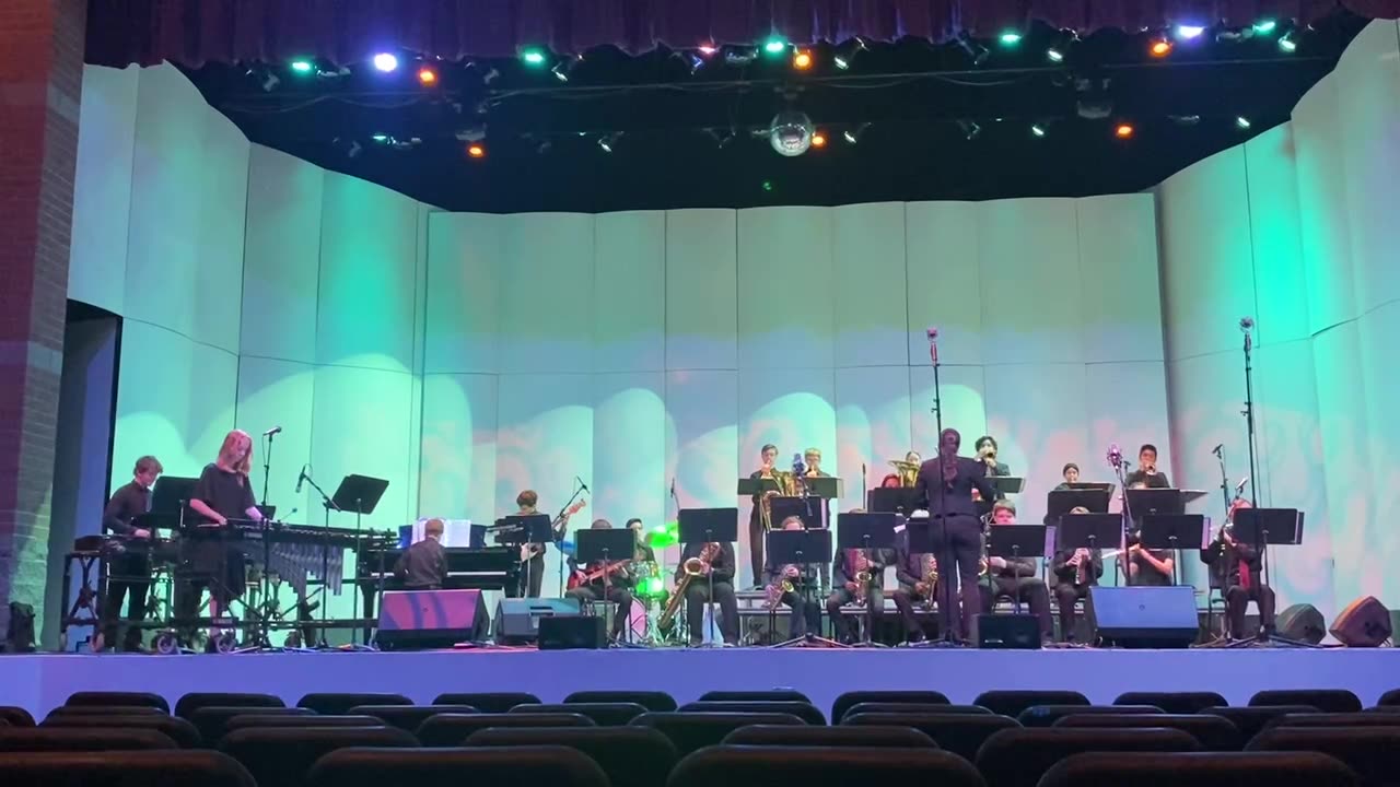 Pueblo Jazz Band - Hit The Road Jack