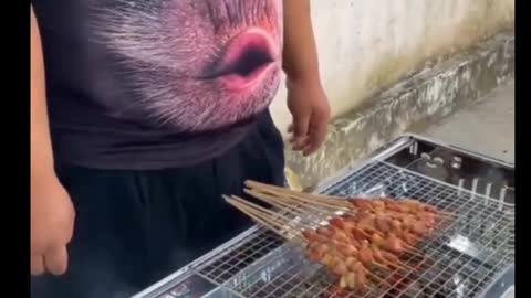 WATCH until the END . VERY FUNNY animals 🤣