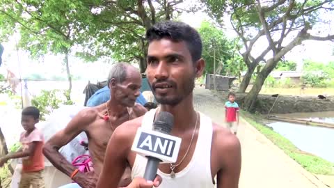 Villagers stranded in India's flood-hit Assam