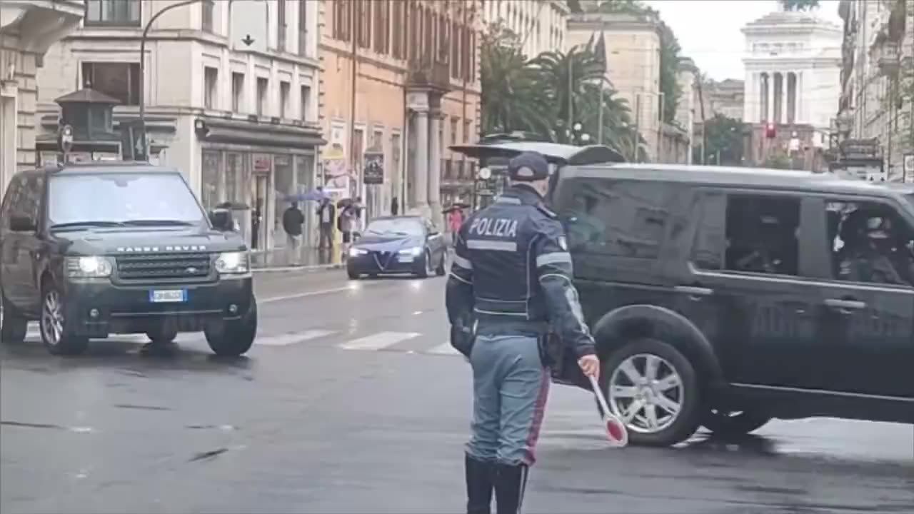 Zelensky in Rome with 30 spare cars at citizens expense. Zelensky is not welcome in Italy.
