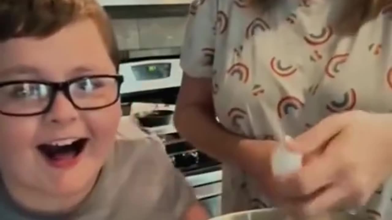 Egg 🥚 prank funny moments