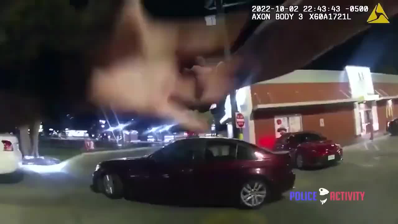 San Antonio cop abruptly confronted a teen eating in a McDonalds parking lot