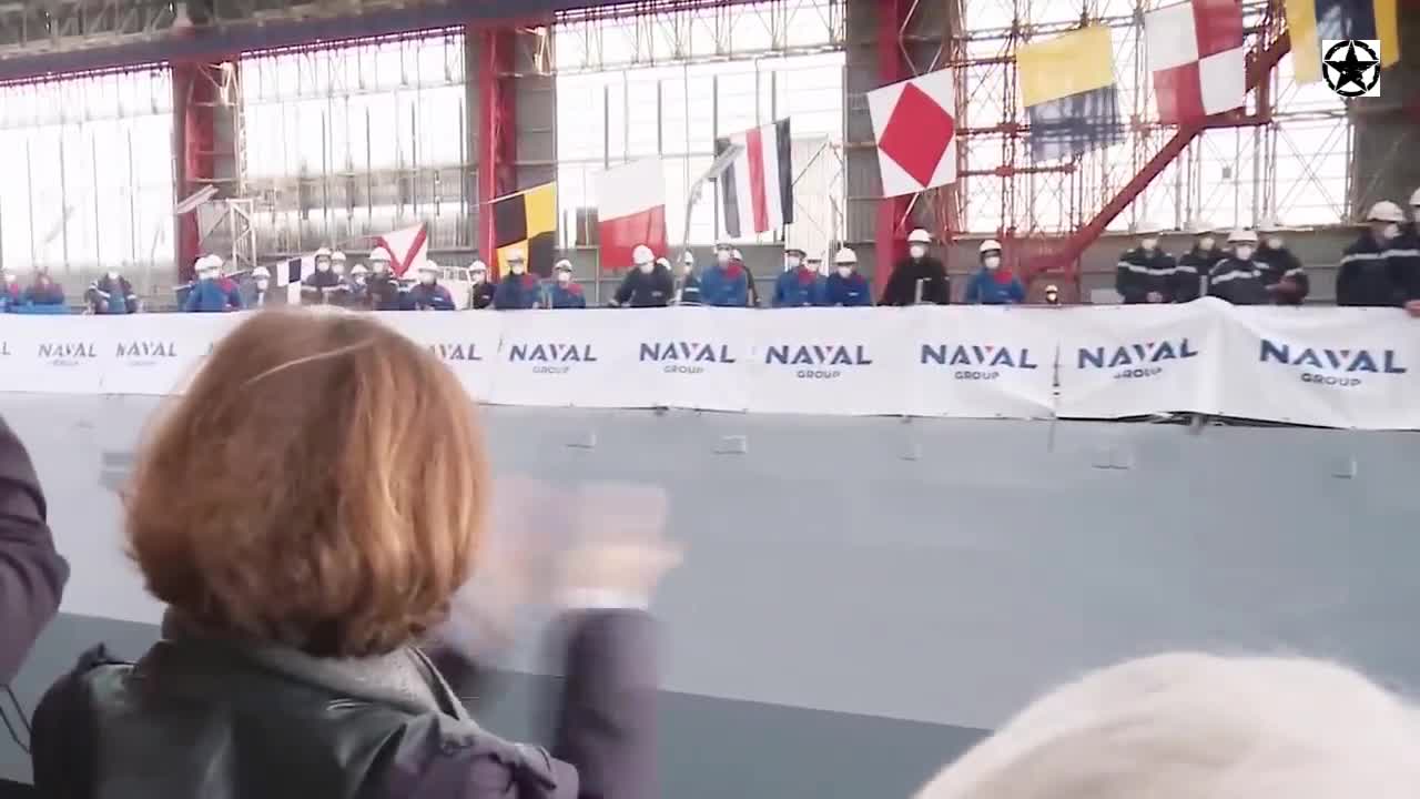 France Shocked The World With Its New Gigantic Nuclear Supercarrier