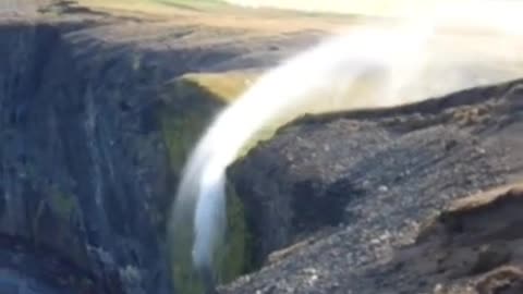 11_upside-downwaterfalliniceland.Nogravitationalforce#short#shorts#trending#water#waterfall