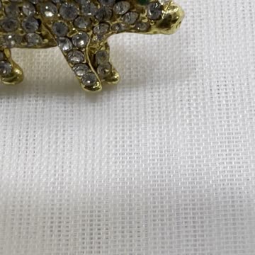 18KGP 1” x 0.5” Pig Tie Pin. Made with Swarovski Crystal. Party. Event. Banquet
