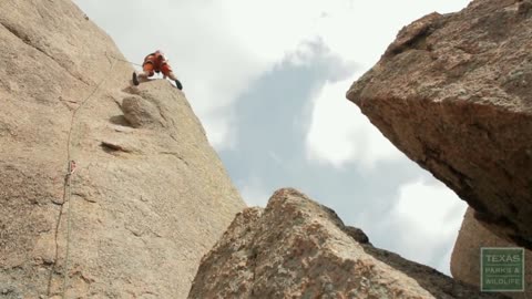 This is what it's like to climb Enchanted Rock - Texas Parks and Wildlife [Official]