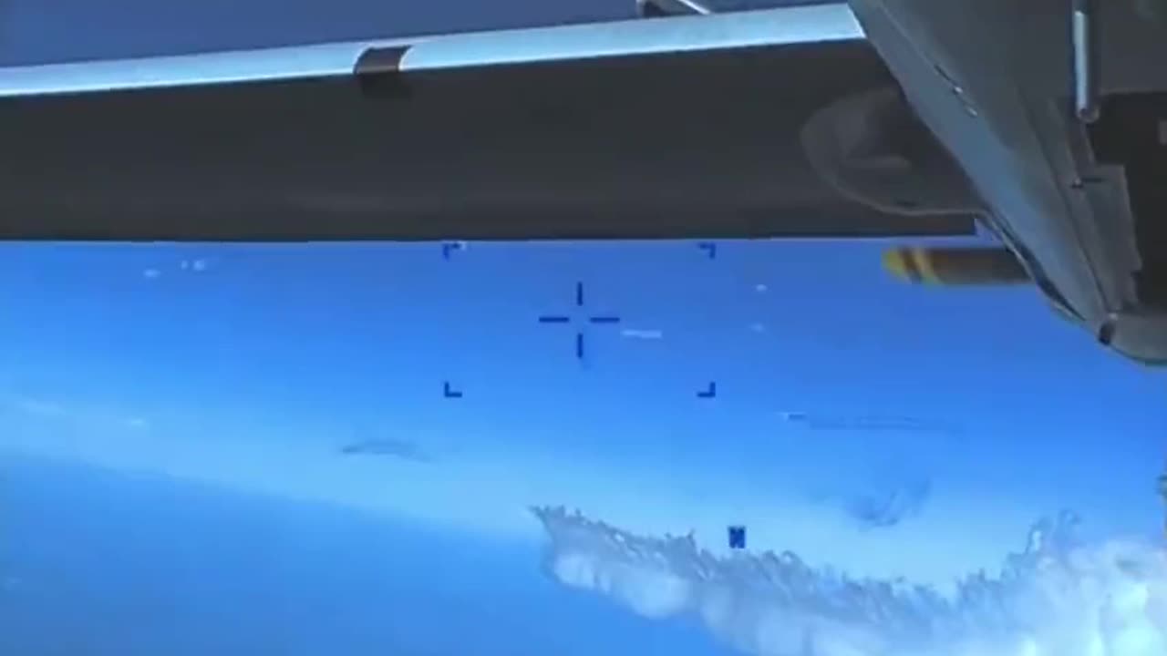 Video of the Su-27 approaching the MQ-9 drone