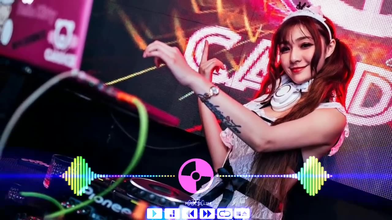 Bên trên tần lầu remix nhạc hot Tik Tok hiện nay