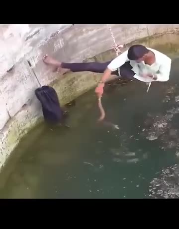 Trying to catch a cobra while hanging from a rope