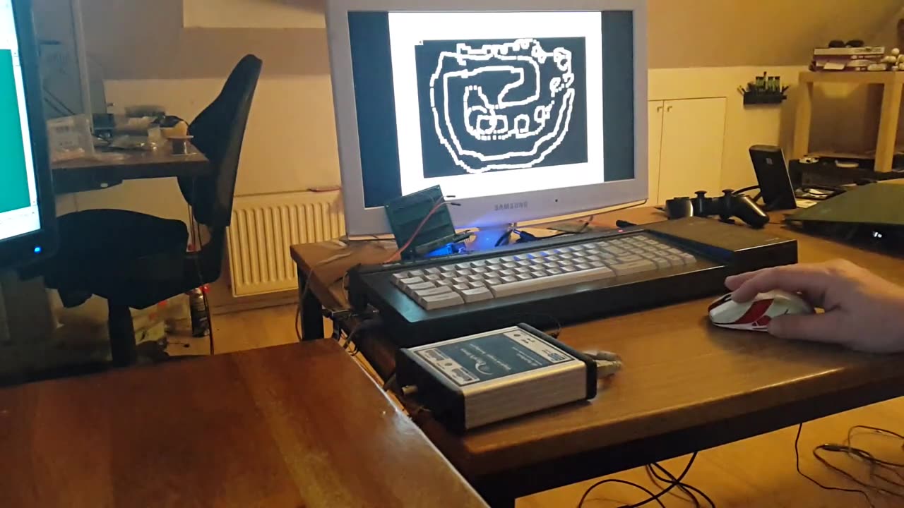 Amstrad cpc mouse custom mode 5bit + sign bit experiment