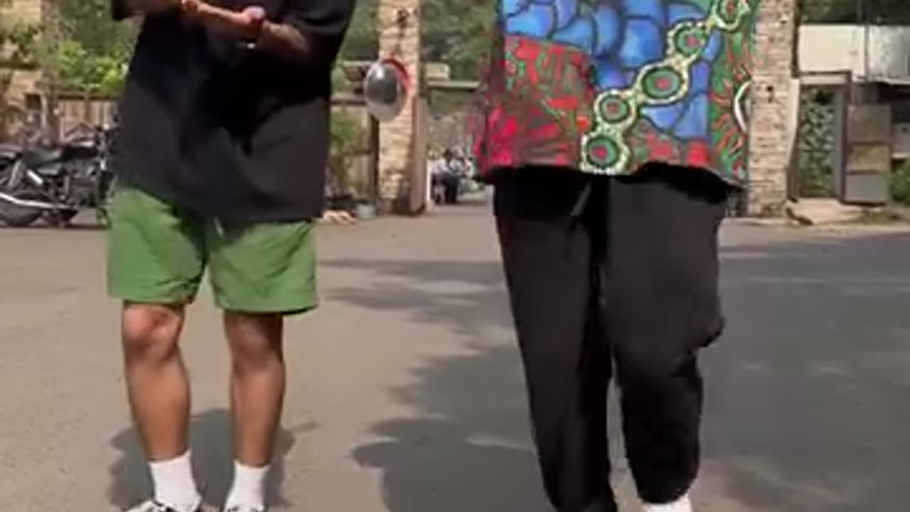 Jhumuk jhumuk