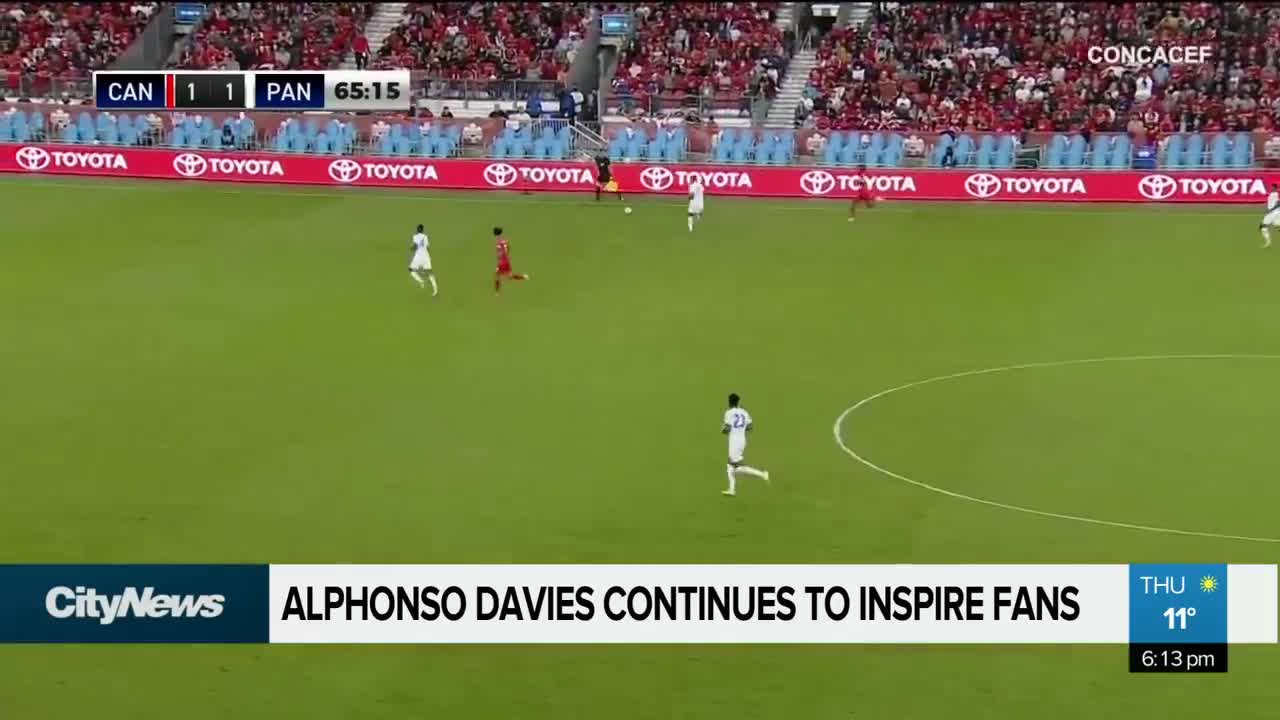 Alphonso Davies continues to inspire fans