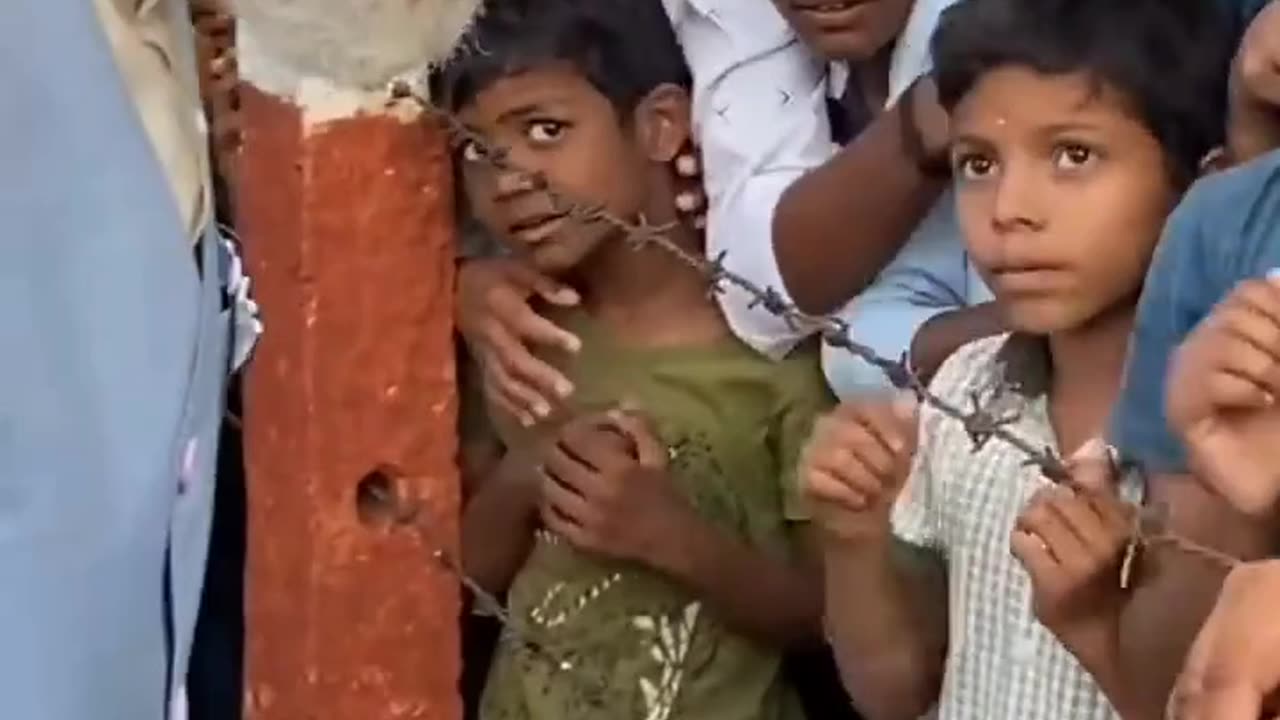 PM Modi's adorable conversation with young kids in Kalaburagi, Karnataka