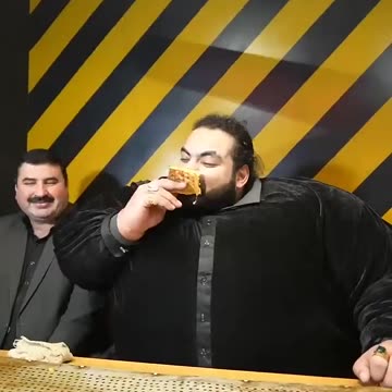 Broadway 5 feet Pizza Challenge