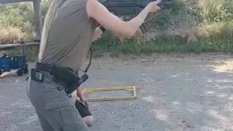 Full Auto MP5: The Giggle Switch!