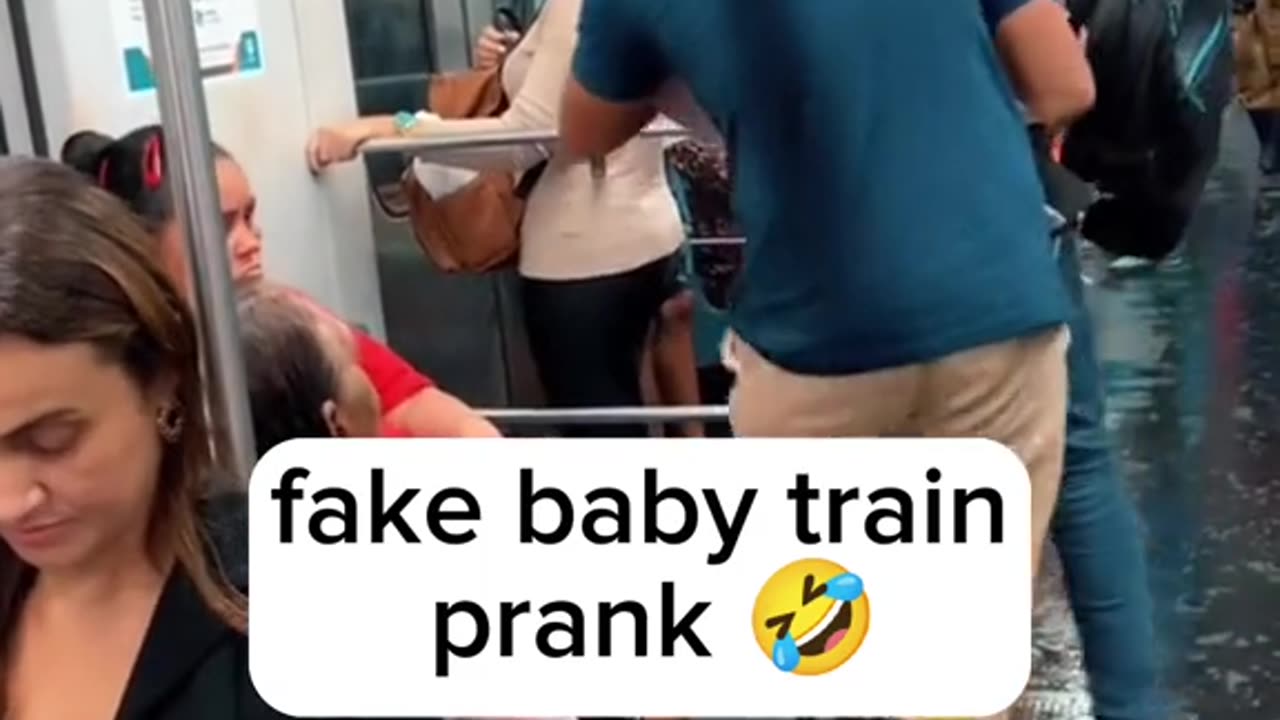 Funny prank #prank #funny #cutebaby #funnyreels #funnymemes #fun #cat #pet #dogs #fyp #video #viral