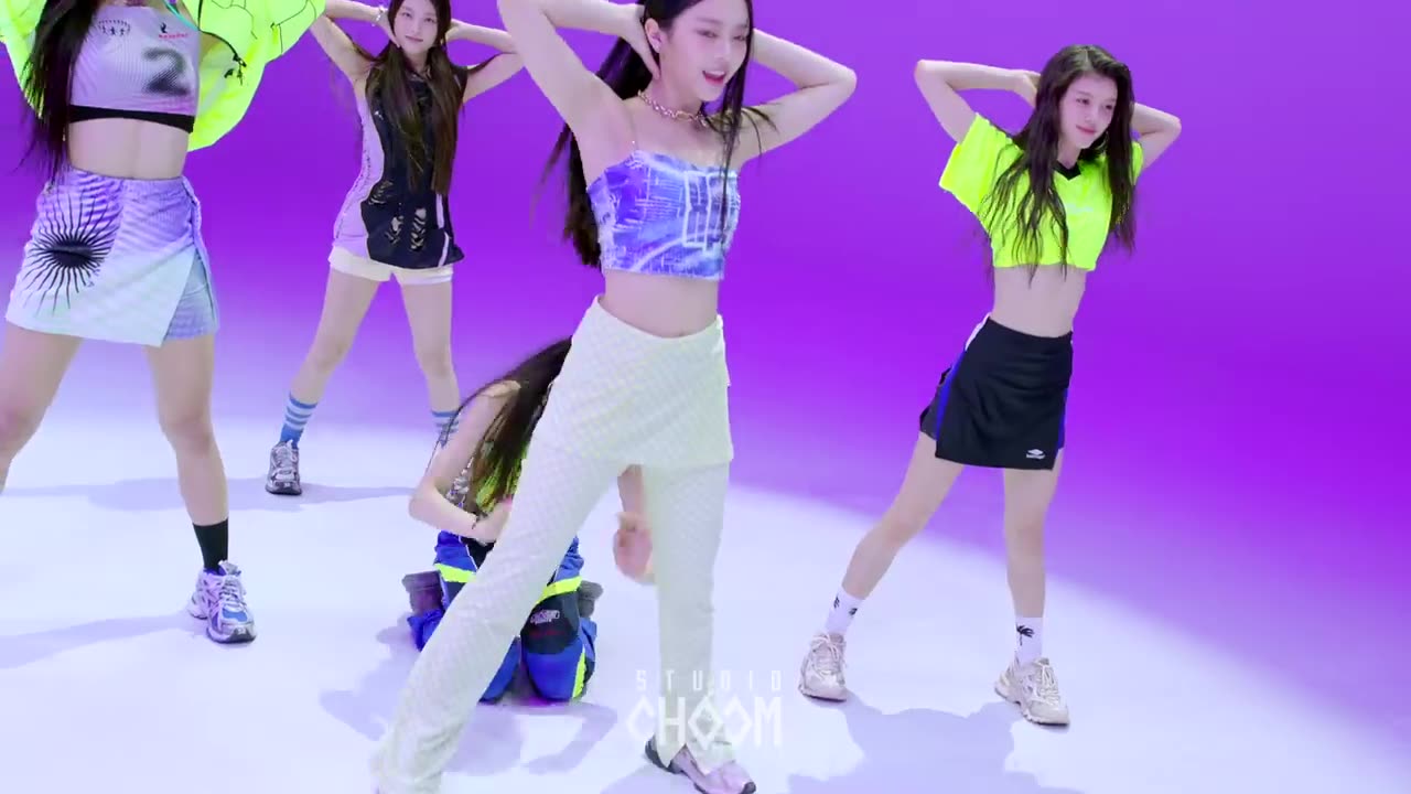 [ORIGINAL] NewJeans 'Attention' (4K)