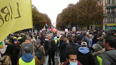 Manif anti-pass💉du 02/10/21 - Paris - Et top départ !