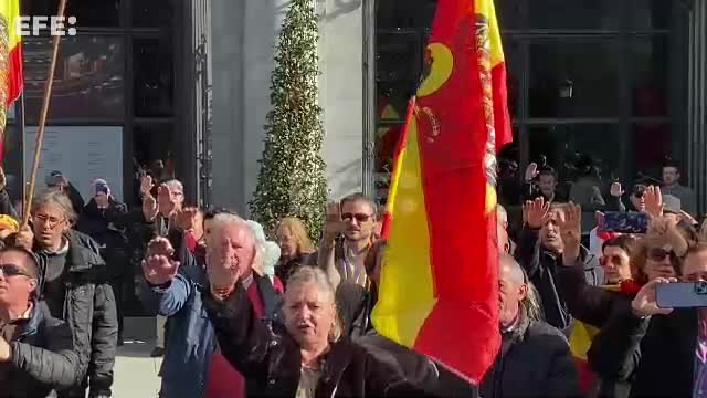 Homenajean a Franco y Primo de Rivera con "Cara al Sol" y saludo fascista en Madrid