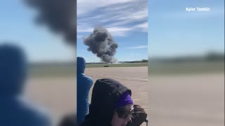 Vintage WWII warplanes crash midair at Dallas air show Saturday