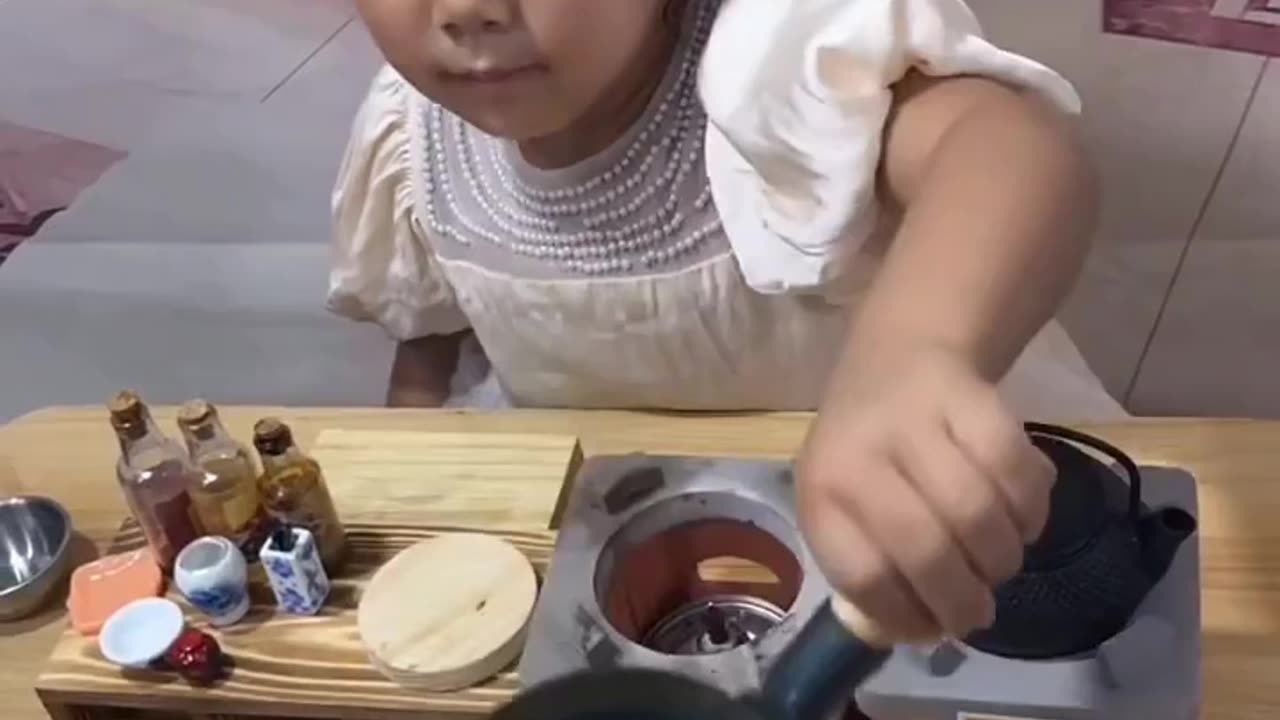 CUTE LITTLE CHEF OMG!!!